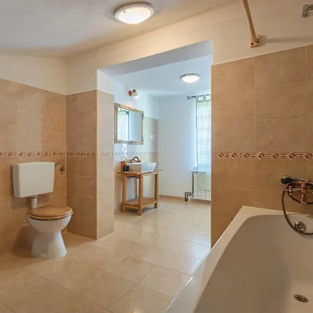 Lokvanj By Interhome
